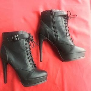 5in lace up pumps with side zipper